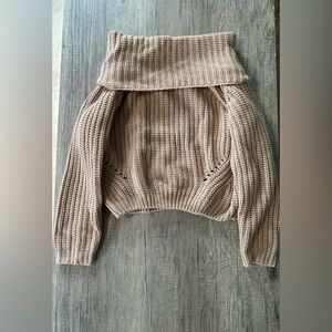 Moon and Madison Tan turtleneck sweater size small